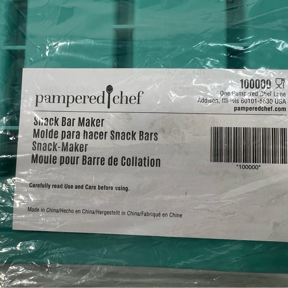 Pampered Chef Teal Snack Bar Tray with Lid New - Picture 4 of 5